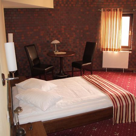 Amadeus Hotel Zielona Gora ภายนอก รูปภาพ