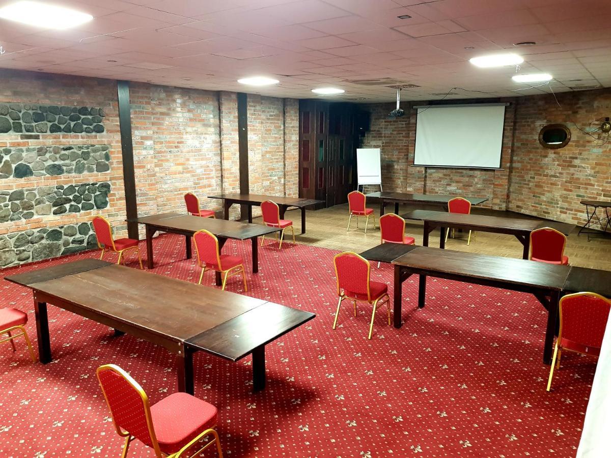 Amadeus Hotel Zielona Gora ภายนอก รูปภาพ
