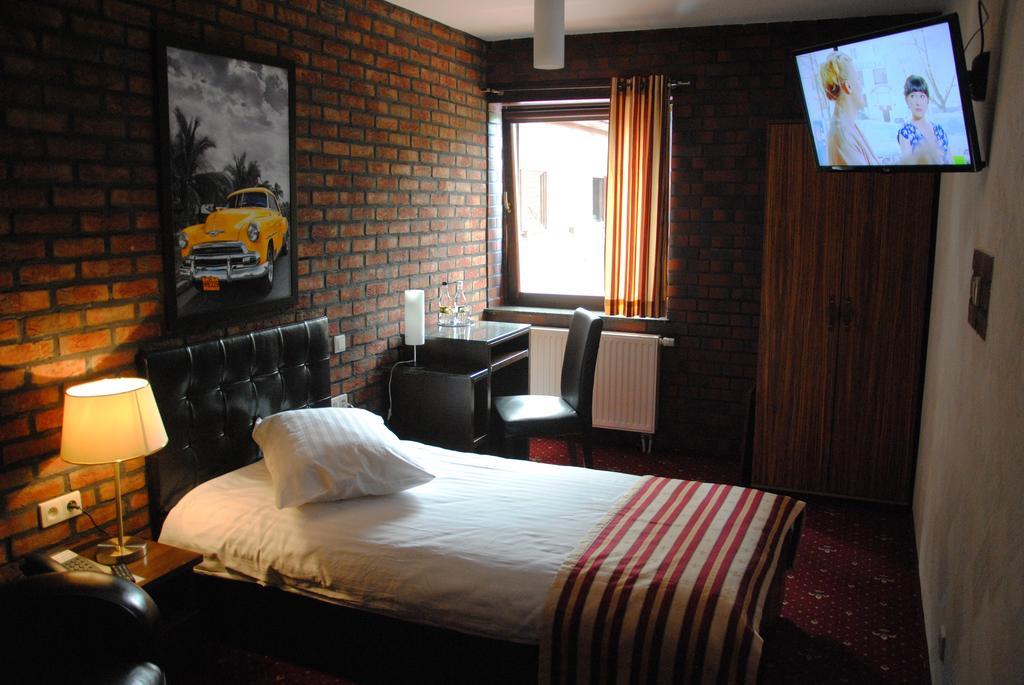 Amadeus Hotel Zielona Gora ห้อง รูปภาพ